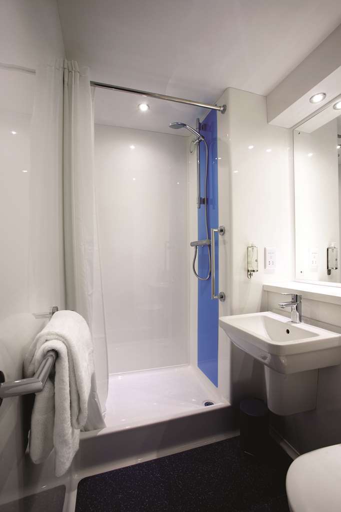 Travelodge Chester Warrington Road Camera foto